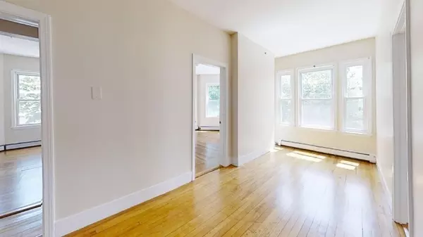 Lynn, MA 01902,67 Washington #2
