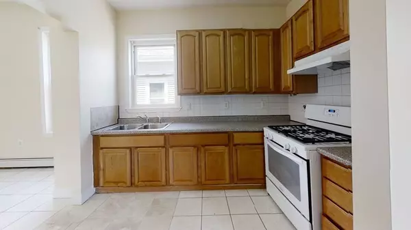 Lynn, MA 01902,67 Washington #2