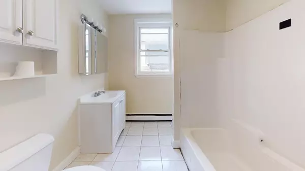 Lynn, MA 01902,67 Washington #2