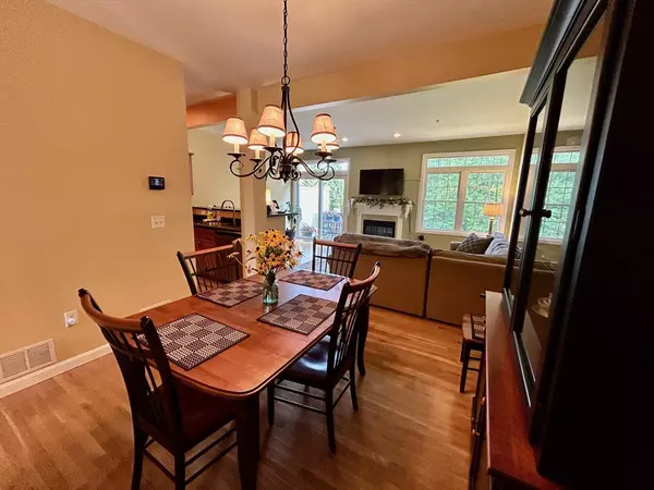 Grafton, MA 01536,3 Robert Cir #3