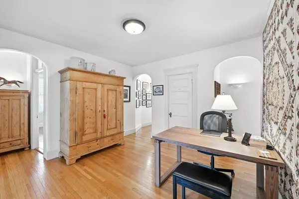 Cambridge, MA 02138,26 Hurlbut Street #3