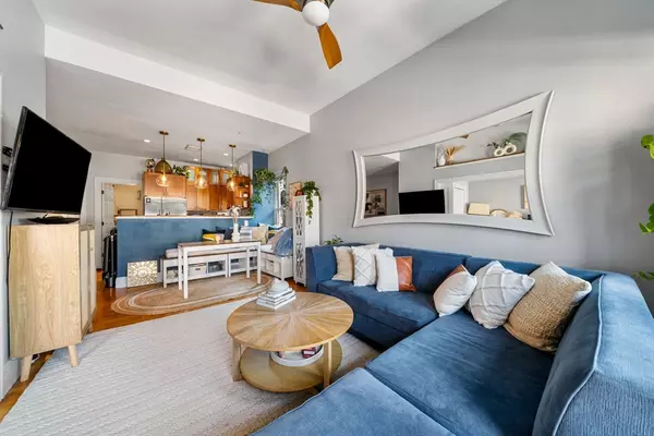 Boston, MA 02113,84 Prince St #5B