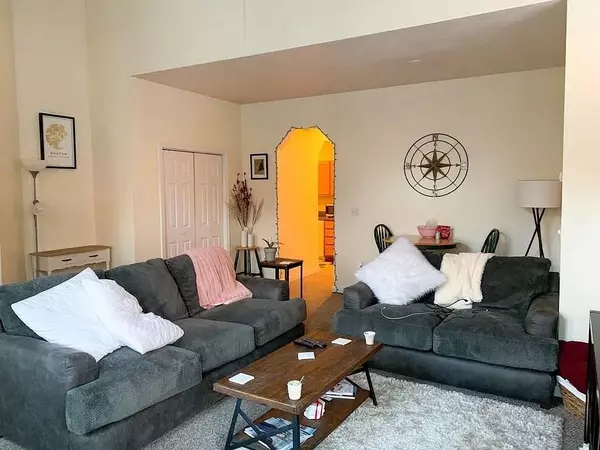 817 East Fourth #1, Boston, MA 02127