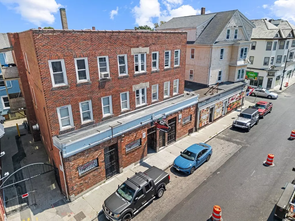 New Bedford, MA 02744,110-114 County St