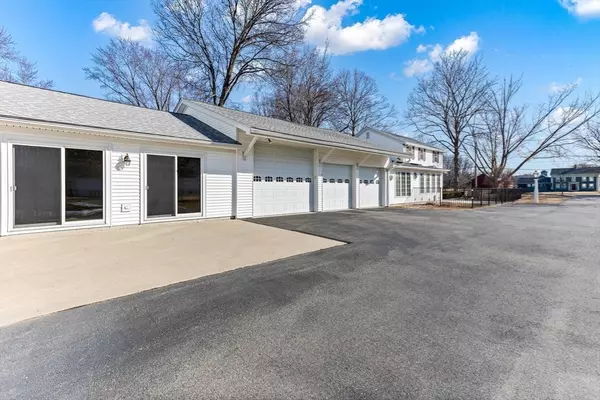 Hadley, MA 01035,11 West St