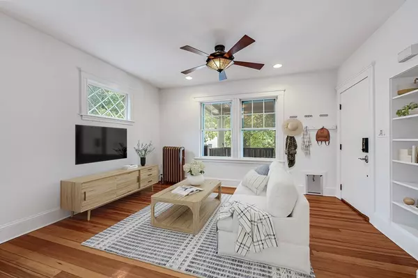 Cambridge, MA 02138,391 Concord Avenue #2