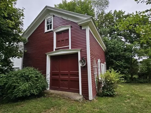 Monson, MA 01057,23 High St