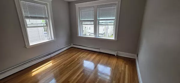 Lynn, MA 01902,44 Estes #27