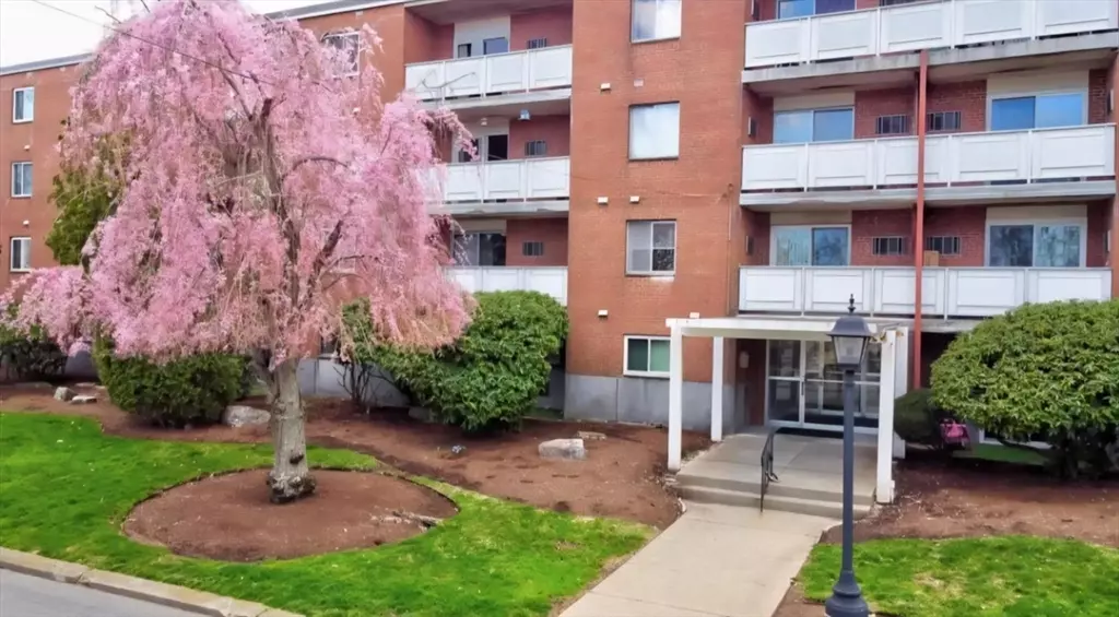 179 President's Lane #1B, Quincy, MA 02169