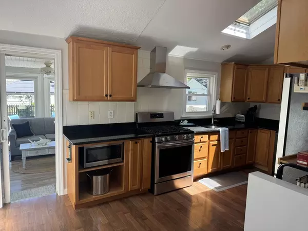 Falmouth, MA 02536,10 Sachem Drive