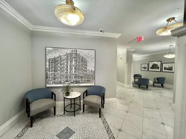 Boston, MA 02116,271 Dartmouth #6-B