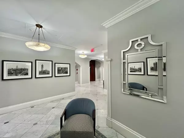 Boston, MA 02116,271 Dartmouth #6-B