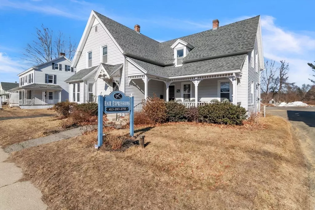 Palmer, MA 01080,2166-2168 Main St