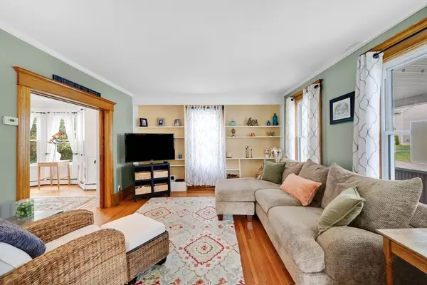 East Longmeadow, MA 01028,23 Brook St