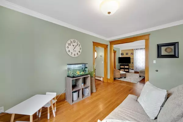 East Longmeadow, MA 01028,23 Brook St