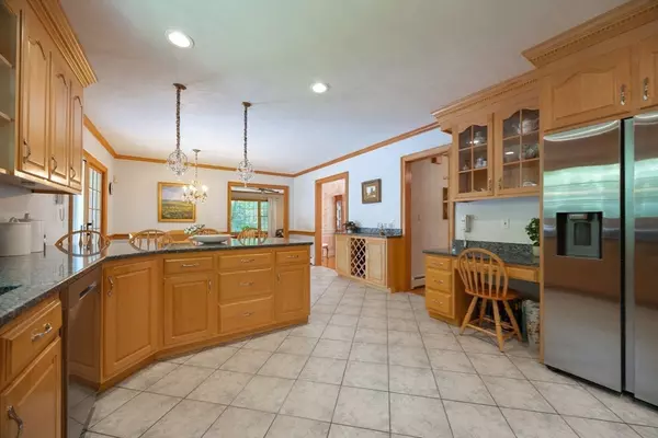Canton, MA 02021,25 Steeplechase Ln
