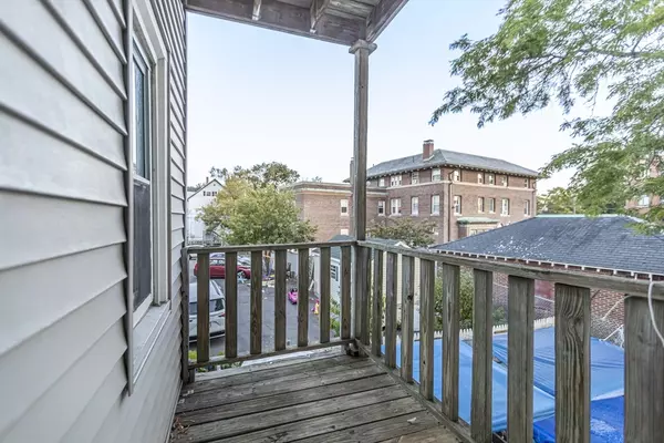 Lynn, MA 01902,16 Pinkham Pl #2