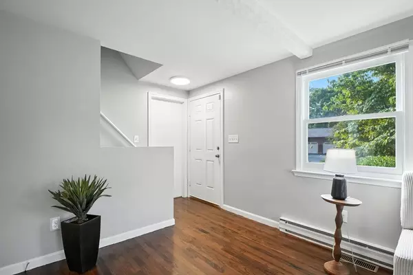 Agawam, MA 01030,14 Granger Dr