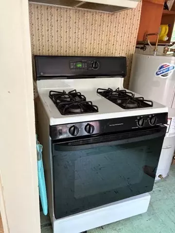 Rockport, MA 01966,6 Highland Street #1