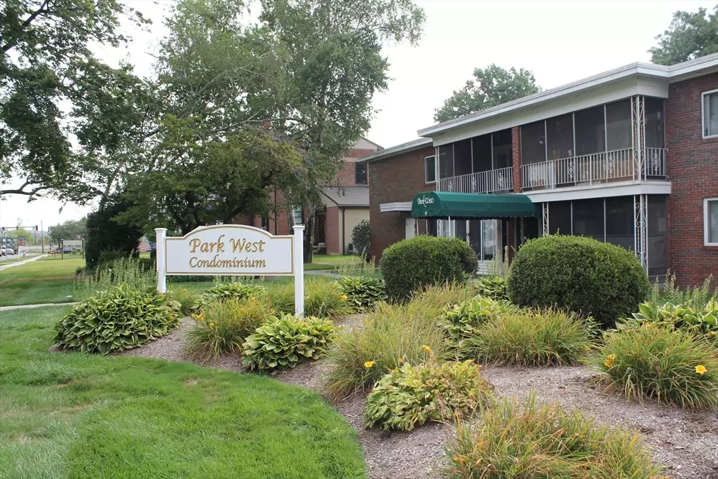 West Springfield, MA 01089,95 Park Avenue #1