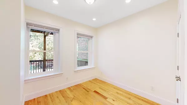 Boston, MA 02134,79 Brighton Ave #2