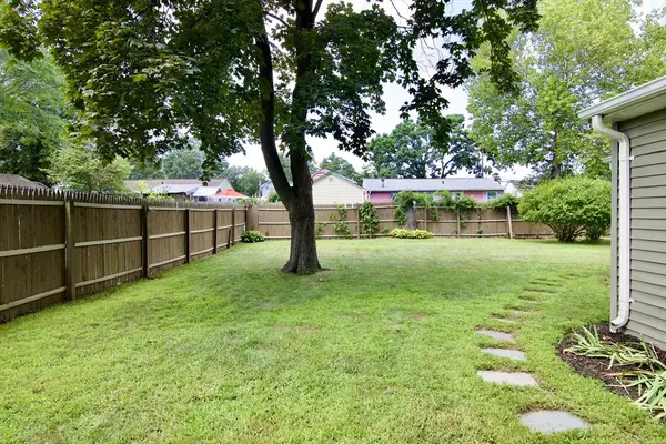 Springfield, MA 01118,14 Sunridge Dr