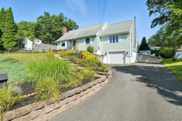 West Springfield, MA 01089,77 Bowers Street