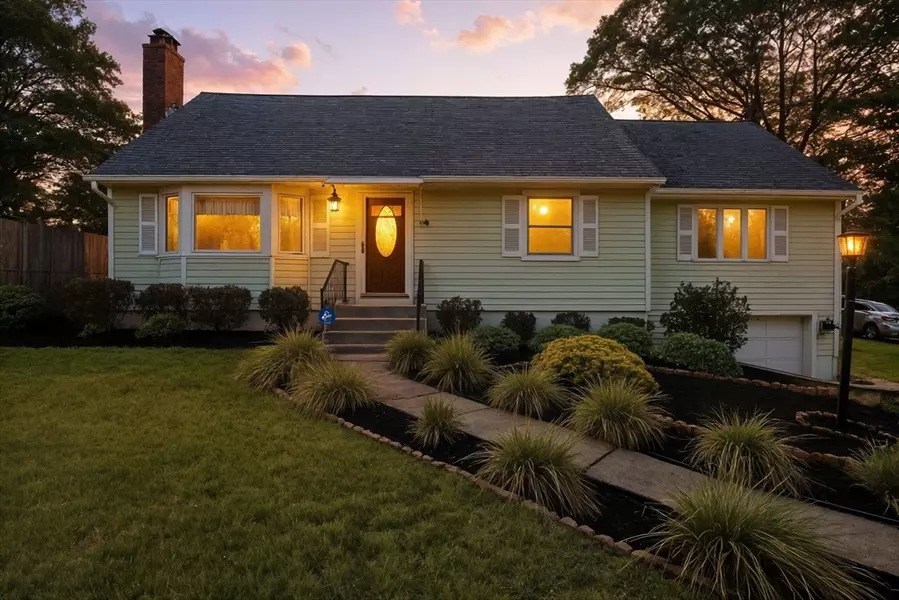 77 Bowers Street, West Springfield, MA 01089