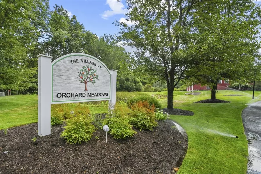 62 Blossom Tree Drive #62, Shrewsbury, MA 01545