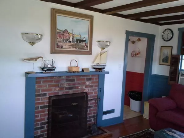 Orleans, MA 02653,37 Cranberry Hwy #3