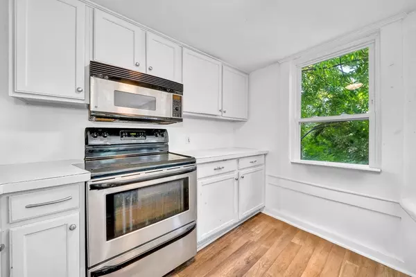 Concord, MA 01742,1687-1689 Main Street