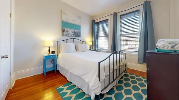 Brookline, MA 02446,636 Washington St #4