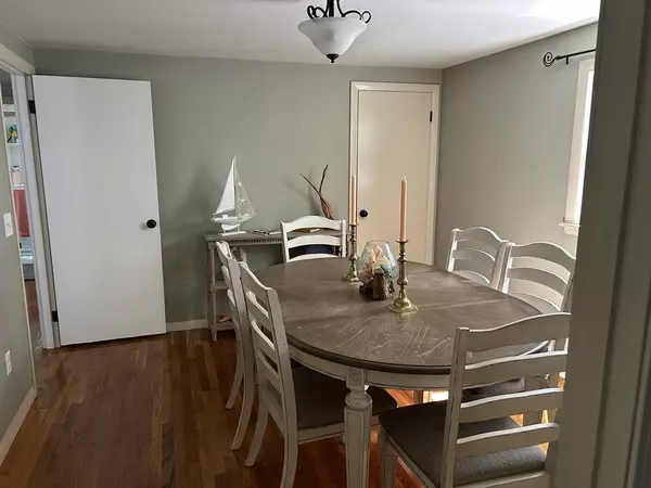 Kingston, MA 02364,48 Smiths Ln