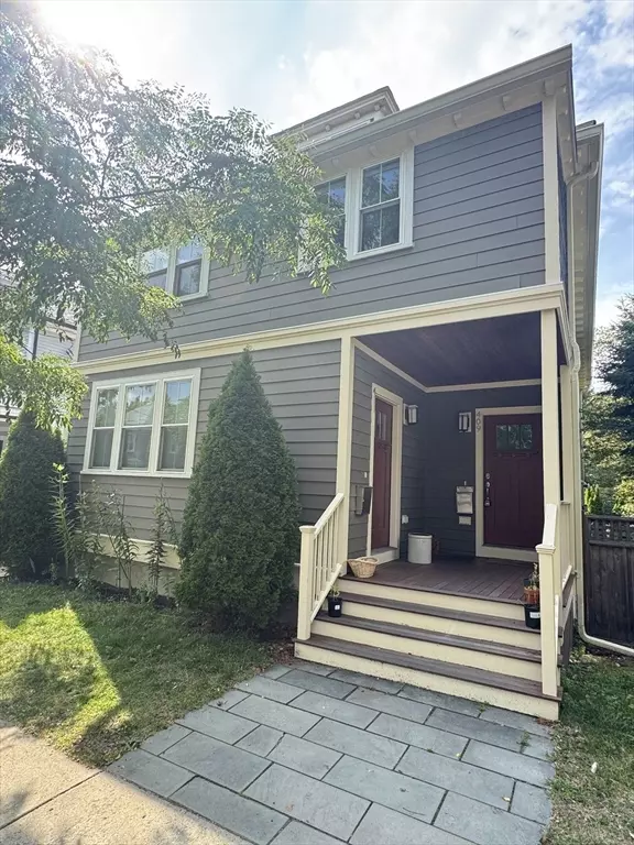 Cambridge, MA 02138,409-411 Walden Street #409