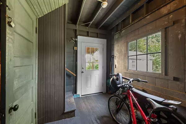 Worcester, MA 01602,97 Courtland St