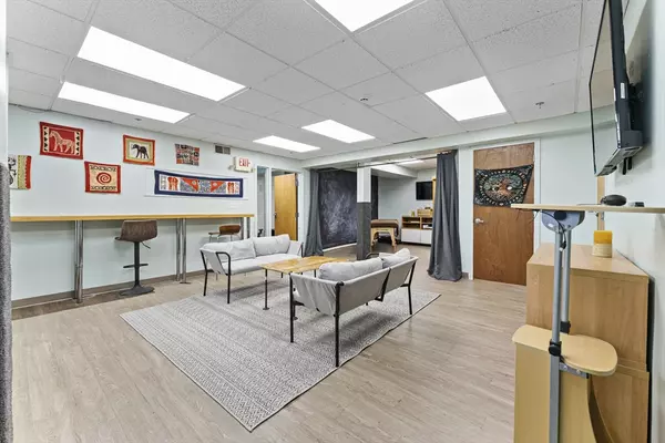 Stoneham, MA 02180,39 Pleasant St #1A