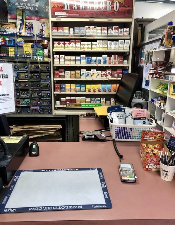 195 Andover St, Andover, MA 01810