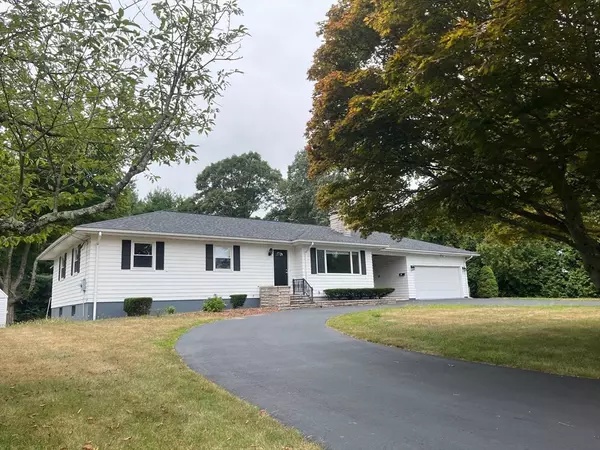 17 Silver St Ext, Taunton, MA 02780
