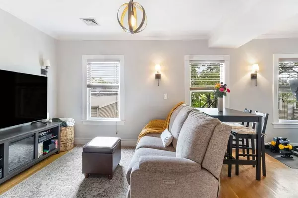 296 W 3rd #2, Boston, MA 02127