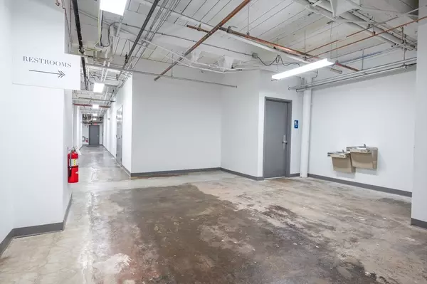 Canton, MA 02021,28 Draper Lane #25L