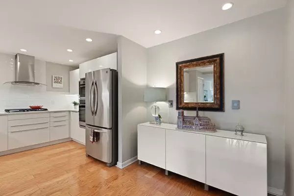 Watertown, MA 02472,48 Bigelow Ave #11