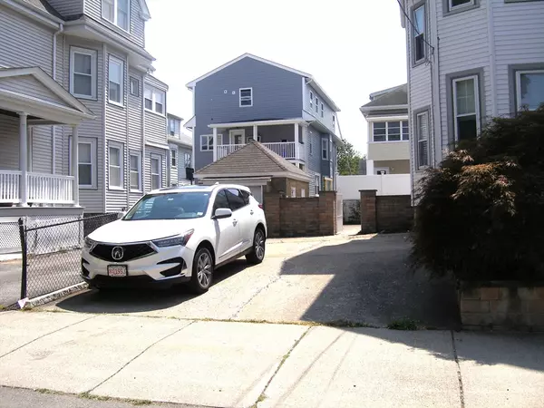 Everett, MA 02149,7 Andrew