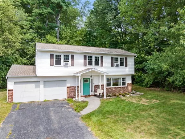 Holliston, MA 01746,9 Ruth Ellen Rd