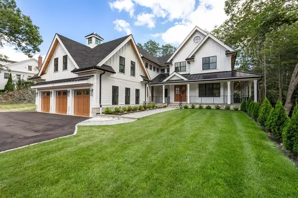 33 Royalston Road, Wellesley, MA 02481