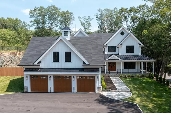 33 Royalston Road, Wellesley, MA 02481