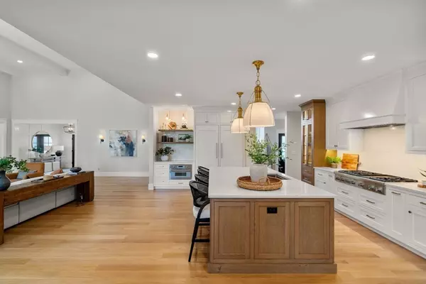 Norfolk, MA 02056,12 Ariana Ln