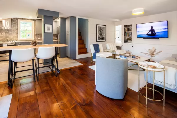 Chatham, MA 02633,591 Crowell Road