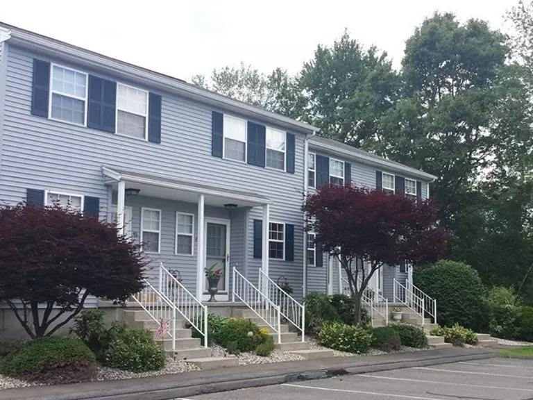 45 Waters Edge #45, Ludlow, MA 01056