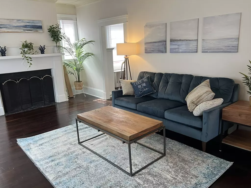 Fairhaven, MA 02719,8 Maple Ave.