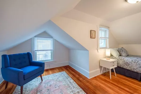 Fairhaven, MA 02719,8 Maple Ave.